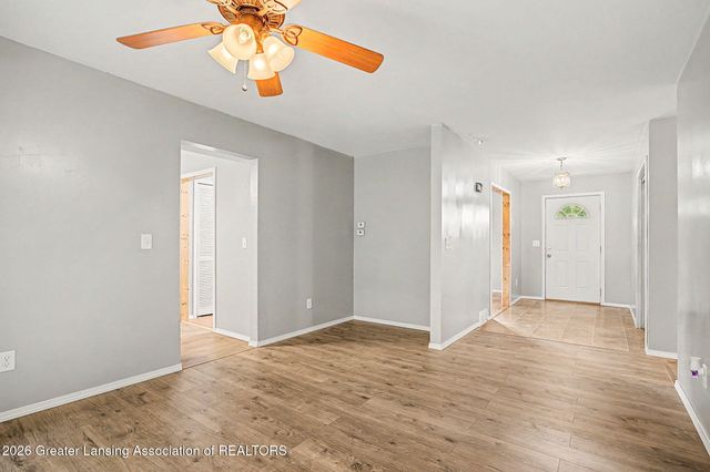 10629 N Royston Road, Grand Ledge, MI 48837