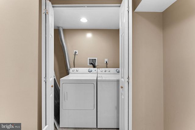 4343 F ST SE, Washington, DC 20019