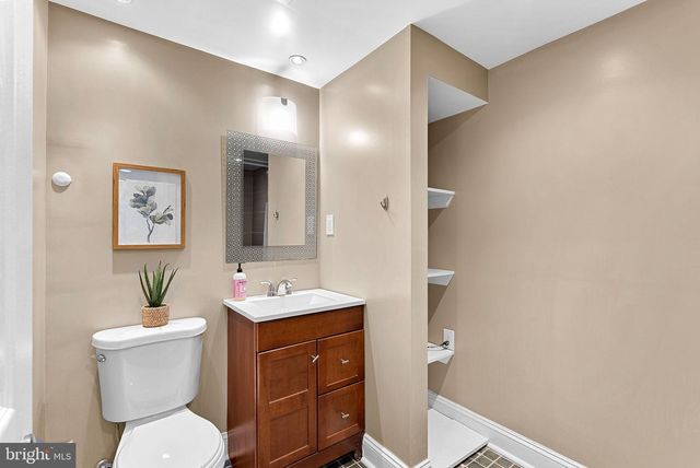 4343 F ST SE, Washington, DC 20019