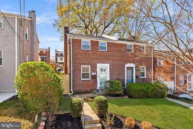 4343 F ST SE, Washington, DC 20019