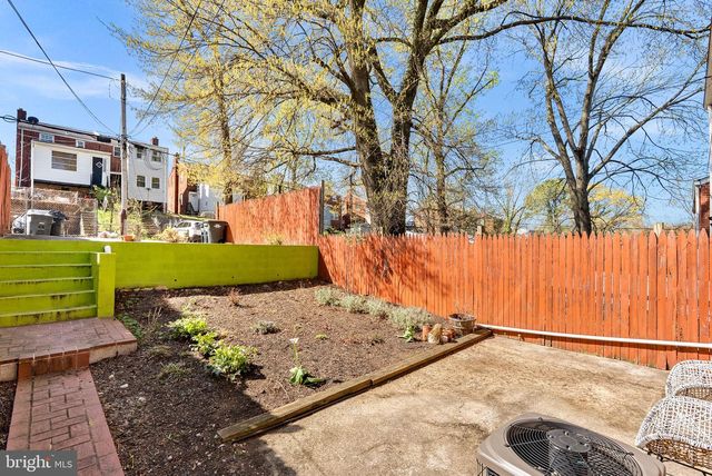 4343 F ST SE, Washington, DC 20019