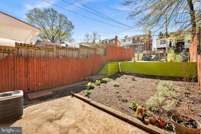 4343 F ST SE, Washington, DC 20019