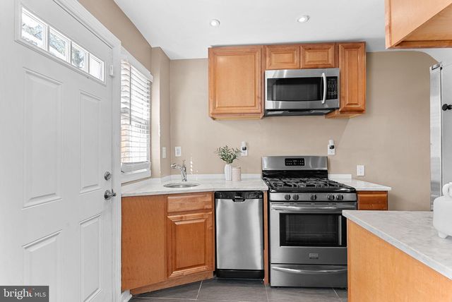 4343 F ST SE, Washington, DC 20019