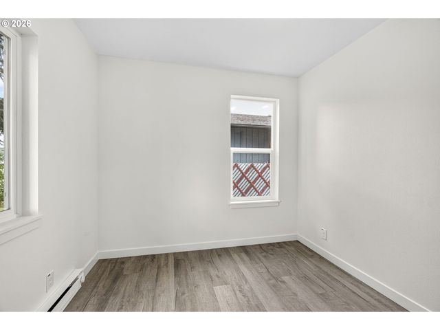 256 28TH Ave, Longview, WA 98632