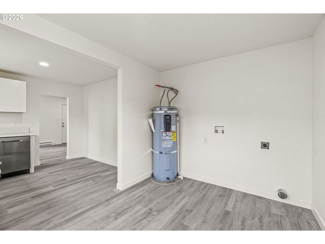 256 28TH Ave, Longview, WA 98632