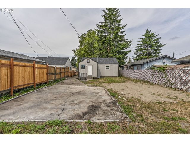 256 28TH Ave, Longview, WA 98632