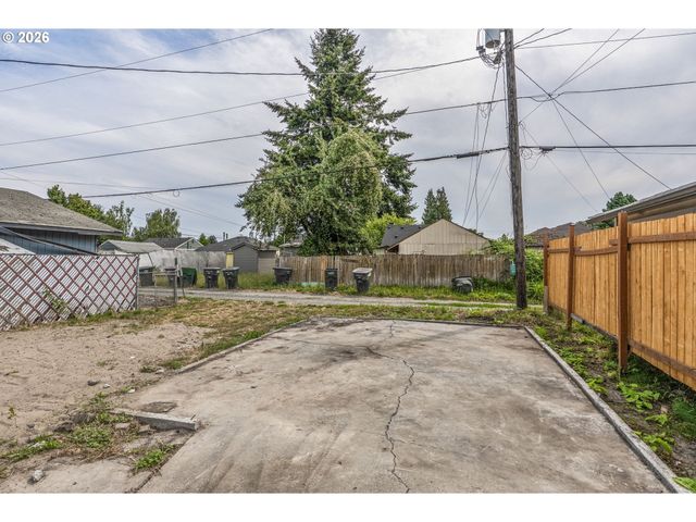 256 28TH Ave, Longview, WA 98632