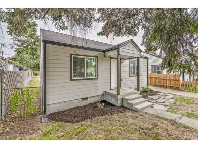256 28TH Ave, Longview, WA 98632