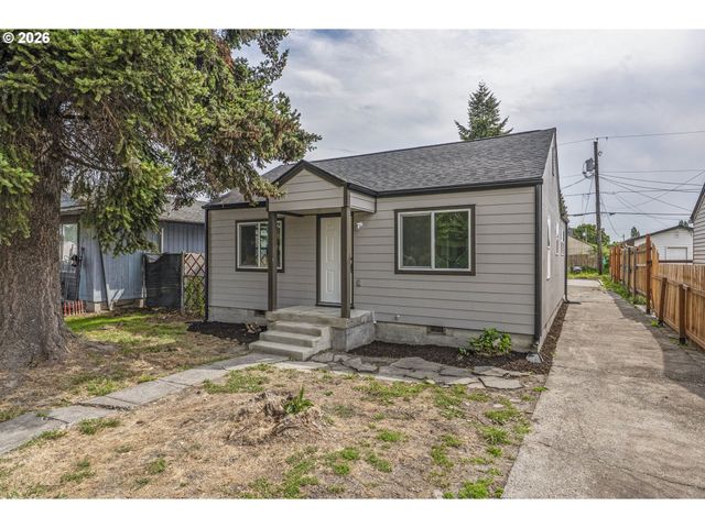 256 28TH Ave, Longview, WA 98632