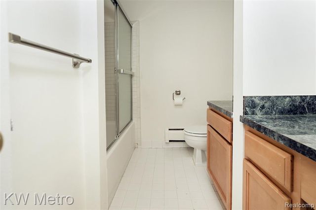 2425 Torquay Avenue 204, Royal Oak, MI 48073