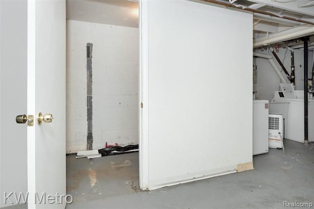 2425 Torquay Avenue 204, Royal Oak, MI 48073