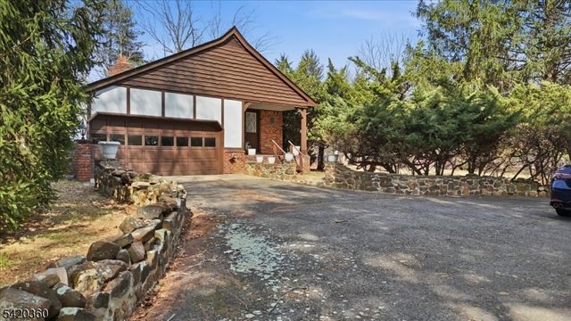 242 Old Turnpike Rd, Tewksbury Twp., NJ 07830