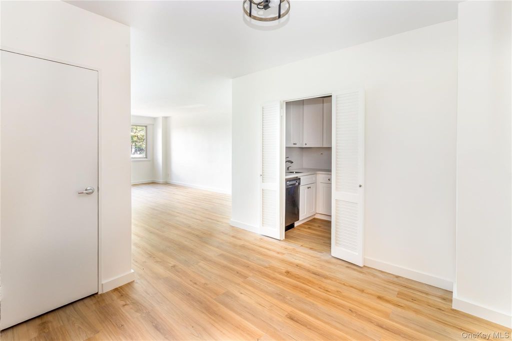 2621 Palisade Avenue 1G, Bronx, NY 10463 — photo 5