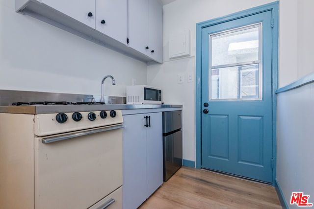 4170 Ince Boulevard, Culver City, CA 90232