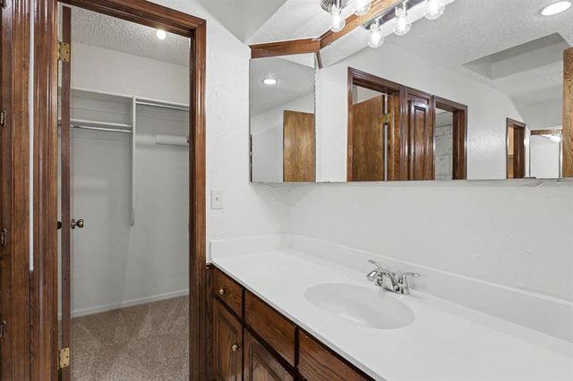 12008 Monarch Pass, Oklahoma City, OK 73162
