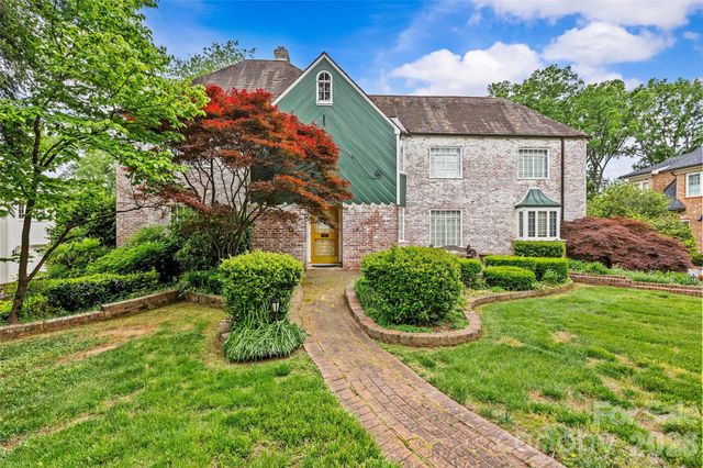 1858 Queens Road W, Charlotte, NC 28207