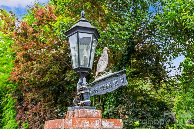 1858 Queens Road W, Charlotte, NC 28207