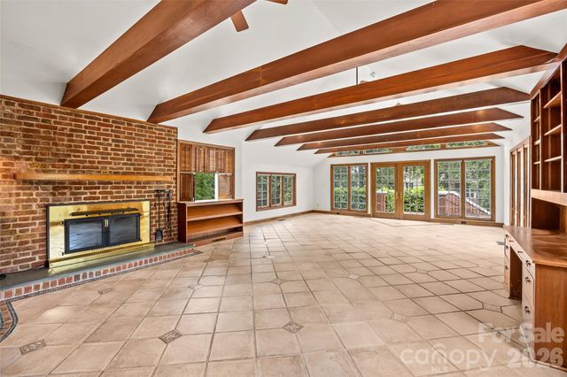 1858 Queens Road W, Charlotte, NC 28207