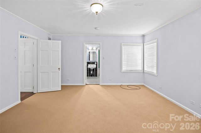 1858 Queens Road W, Charlotte, NC 28207