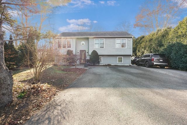 1396 Wilbur Ave, Swansea, MA 02777