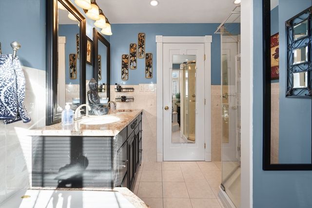 1396 Wilbur Ave, Swansea, MA 02777