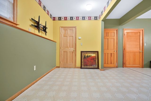 1396 Wilbur Ave, Swansea, MA 02777