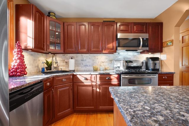 1396 Wilbur Ave, Swansea, MA 02777