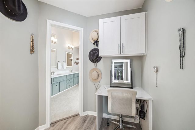 3007 Manor Grove Drive, Houston, TX 77345