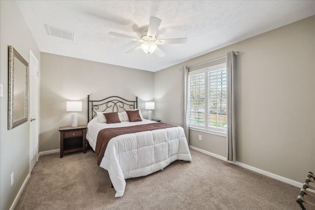 3007 Manor Grove Drive, Houston, TX 77345