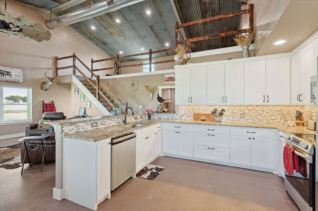 4540 Fm 2450, Krum, TX 76249
