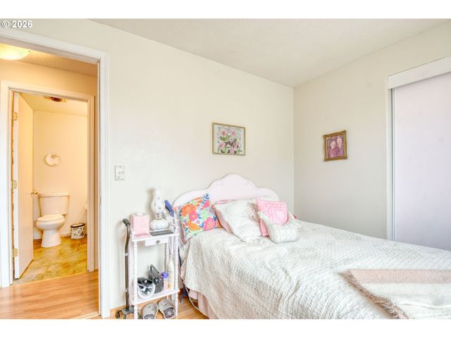921 Sw NYE Ave, Pendleton, OR 97801