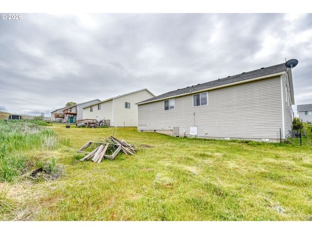 921 Sw NYE Ave, Pendleton, OR 97801