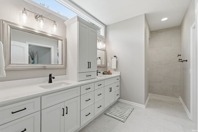 14118 Sandstone Drive, Fort Wayne, IN 46814