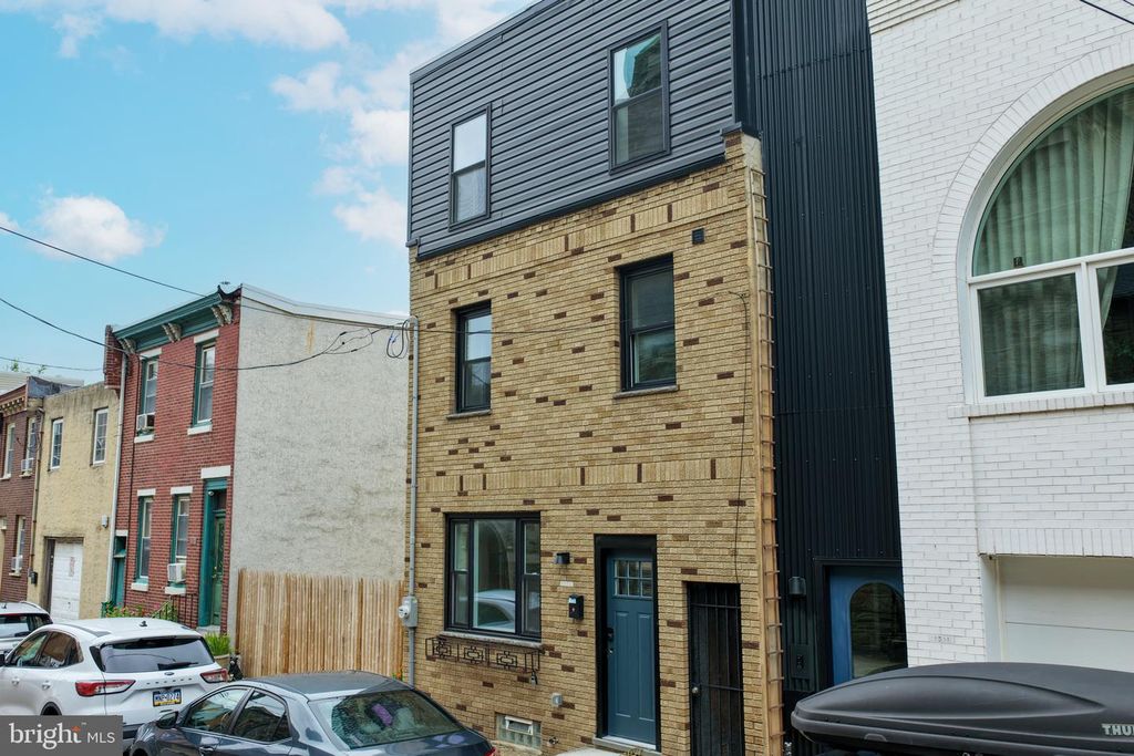 1513 E HEWSON, PHILADELPHIA, PA 19125 — exterior