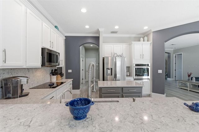 11508 OYSTER BAY CIRCLE, New Port Richey, FL 34654