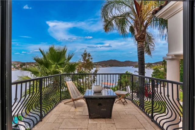 29723 Eagle Point Drive, Canyon Lake, CA 92587
