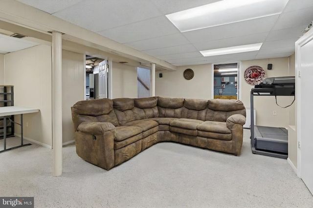 29 JOYCE PL, Parlin, NJ 08859