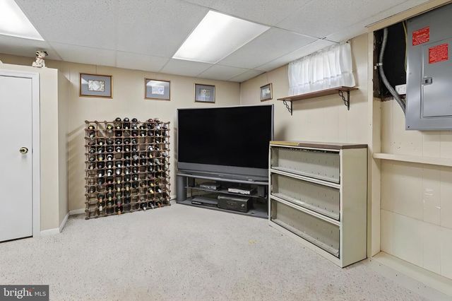 29 JOYCE PL, Parlin, NJ 08859