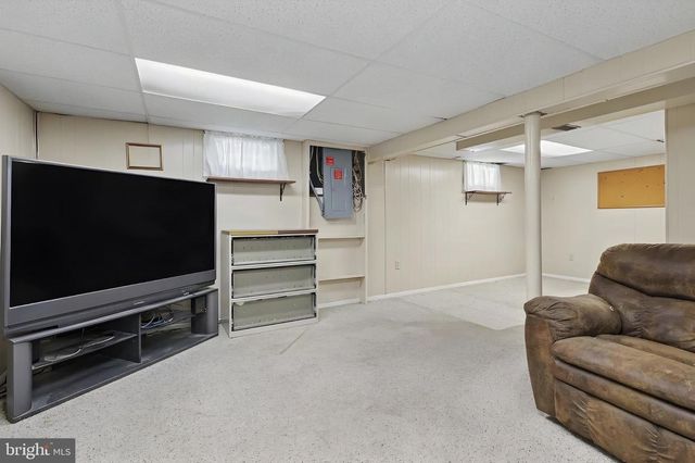 29 JOYCE PL, Parlin, NJ 08859