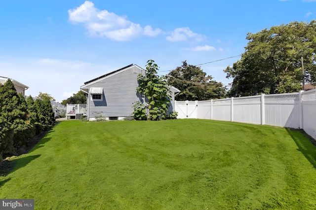29 JOYCE PL, Parlin, NJ 08859