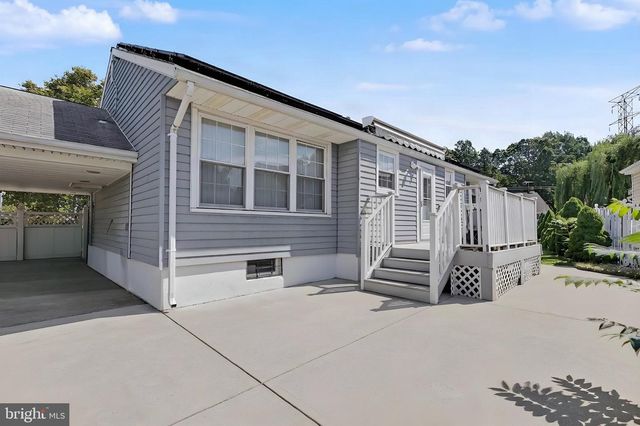 29 JOYCE PL, Parlin, NJ 08859