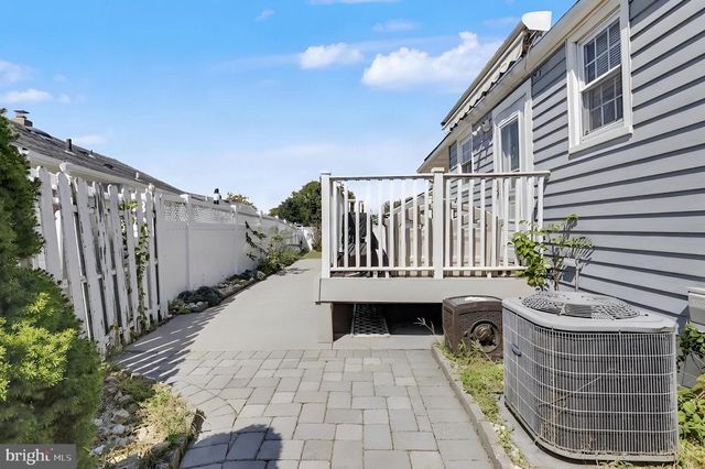 29 JOYCE PL, Parlin, NJ 08859