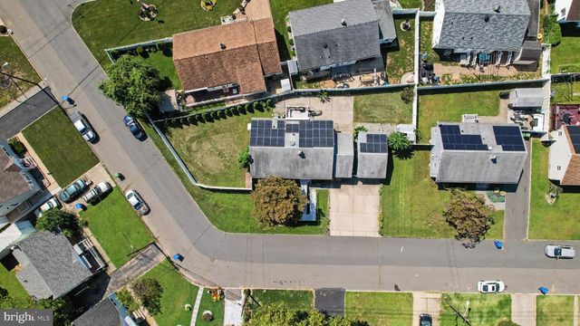 29 JOYCE PL, Parlin, NJ 08859