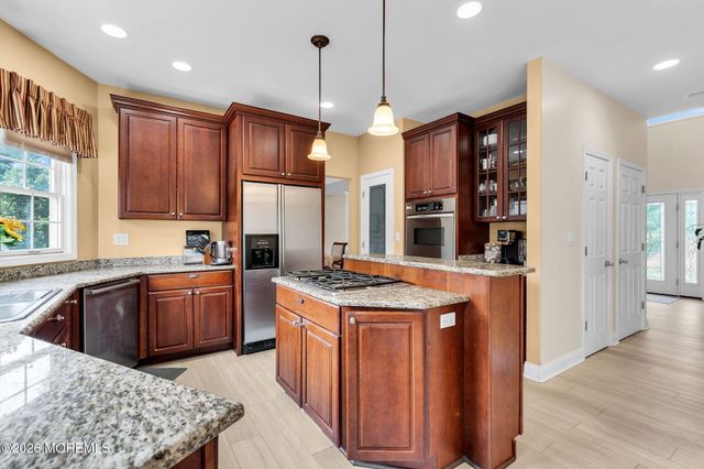 73 Paulson Road, Wrightstown, NJ 08562