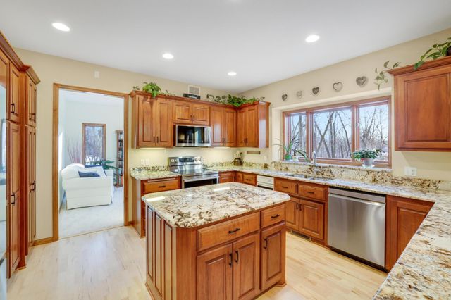 4318 153rd Avenue NE, Ham Lake, MN 55304