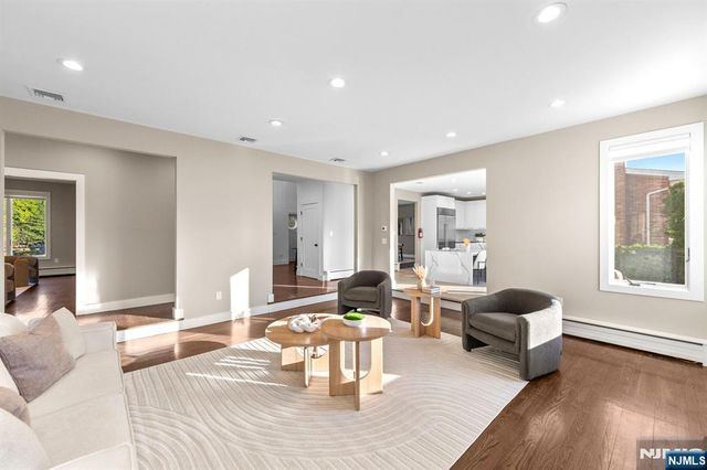 1221 Fairmount Place, Fort Lee, NJ 07024