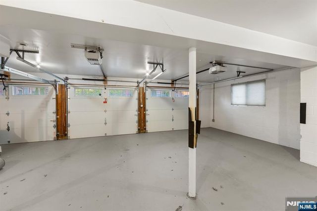 1221 Fairmount Place, Fort Lee, NJ 07024