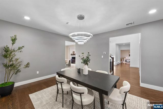 1221 Fairmount Place, Fort Lee, NJ 07024