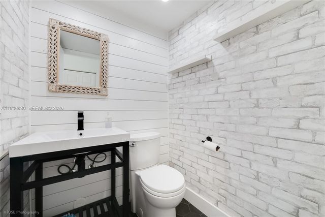 11416 SW 110th Ln, Miami, FL 33176