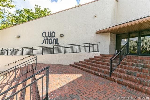 11416 SW 110th Ln, Miami, FL 33176